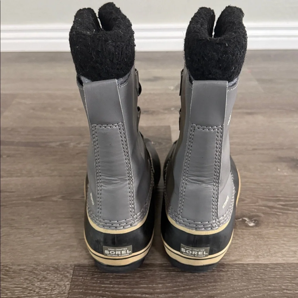 Sorel Kids Waterproof Winter Snow Boots Grey Black Fleece Lined Size 5 (37)